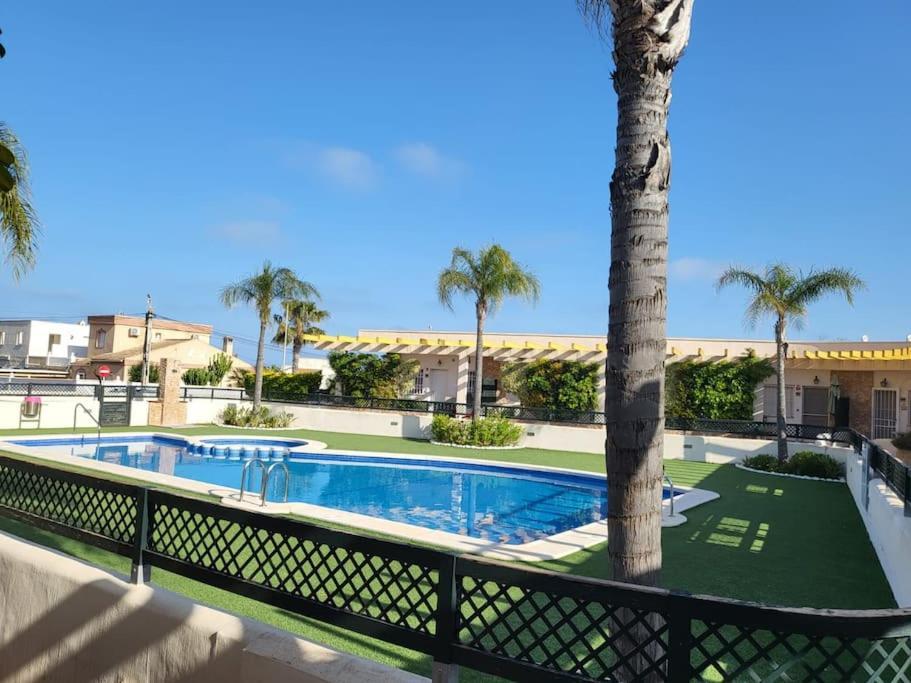 Willa Magnifico Adosado Con Piscina Y Barbacoa Campoamor Zewnętrze zdjęcie